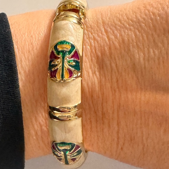 Jiu Long Xing Enamel Clamper Bracelet - Picture 2 of 10